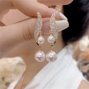 Darzeenᵀᴹ Pearl Drop Rhinestone Earrings | أقراط لؤلؤ متدلية مرصعة