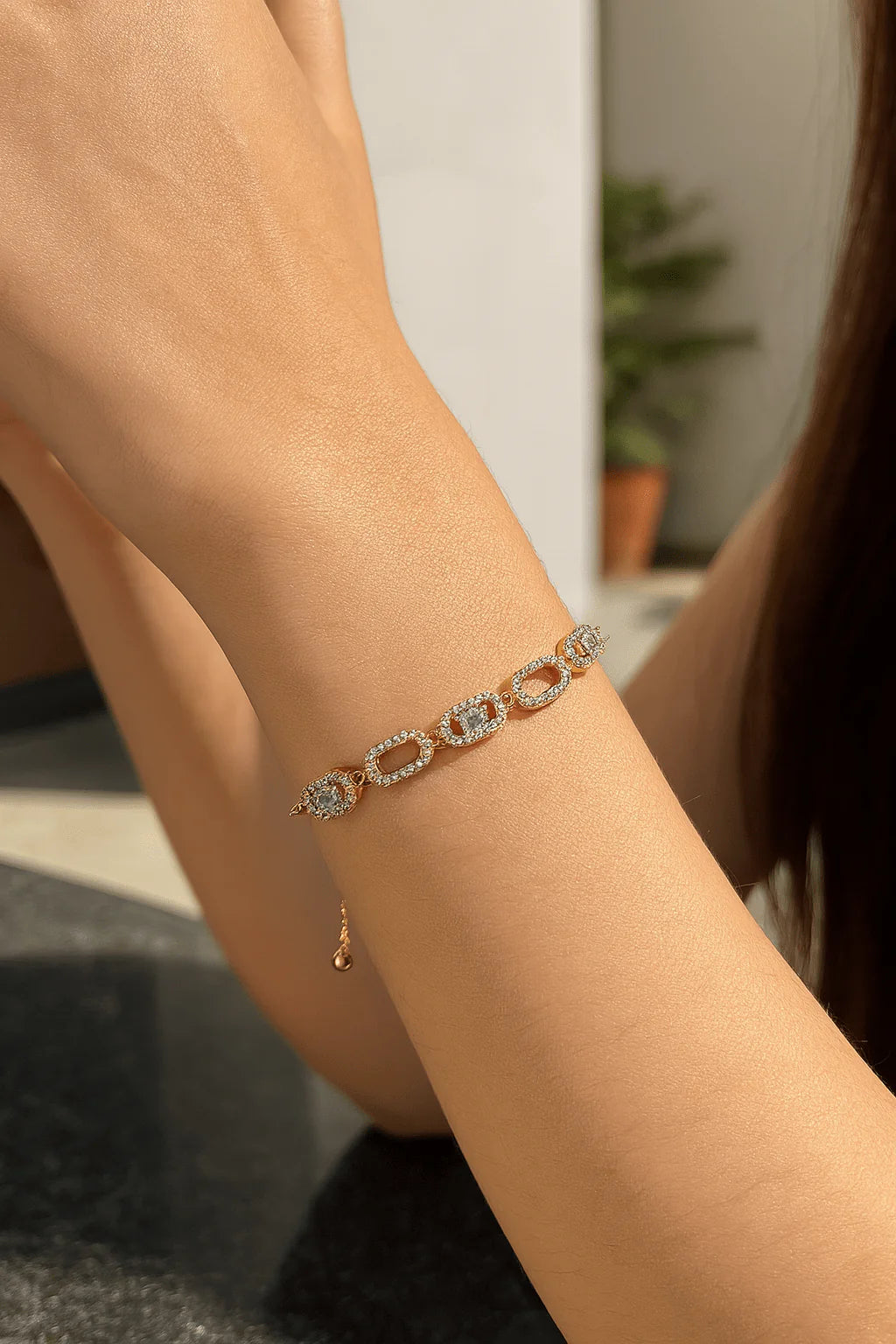 Darzeen™ Adjustable Cubic Zirconia Bracelet | سوار زركون قابل للتعديل
